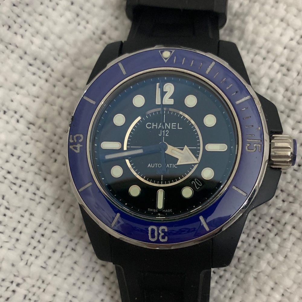 CHANEL J12  Automatic Black and Marine  38 mm Unisex Watch, Excellent Condition.
